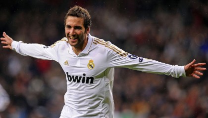 开云·体育官网APP下载-巴萨加强中场控制，迎来难得的胜利，巴萨中场有哪些巨星